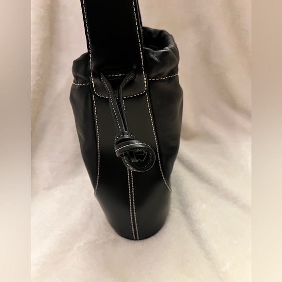 STAUD Alec Black Leather Drawstring Bucket Bag Contrast Stitching New Condition - Picture 7 of 9